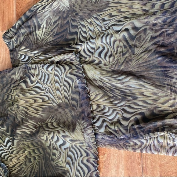 Rags Two Piece Set - Mesh Skirt and Short Sleeve Blouse Size Large - Picture 9 of 12